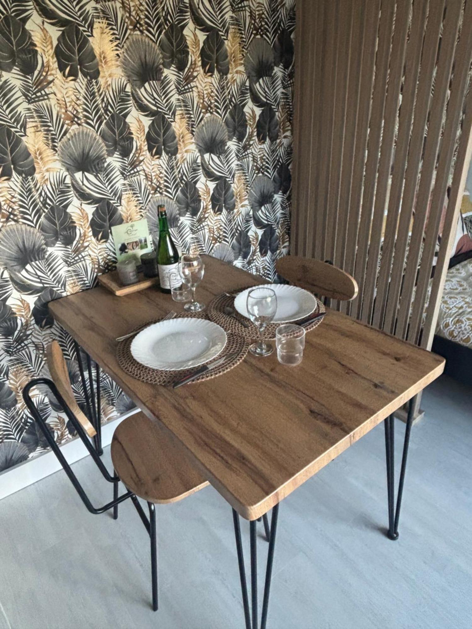 Bienvenue Chez Vous Apartman Valognes Kültér fotó