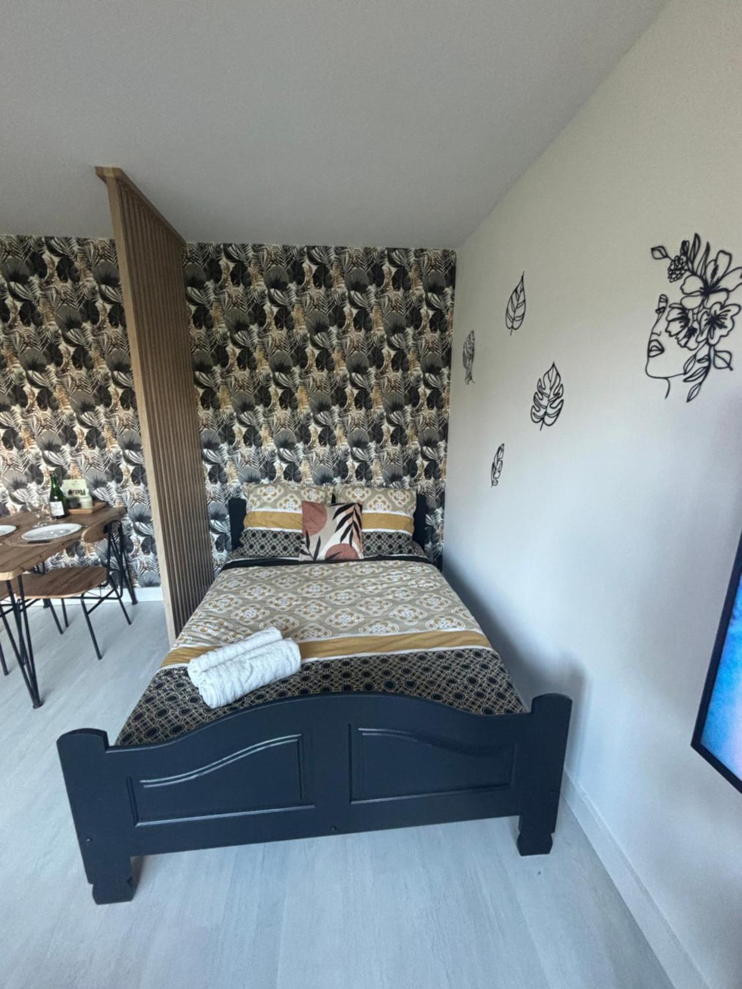 Bienvenue Chez Vous Apartman Valognes Kültér fotó